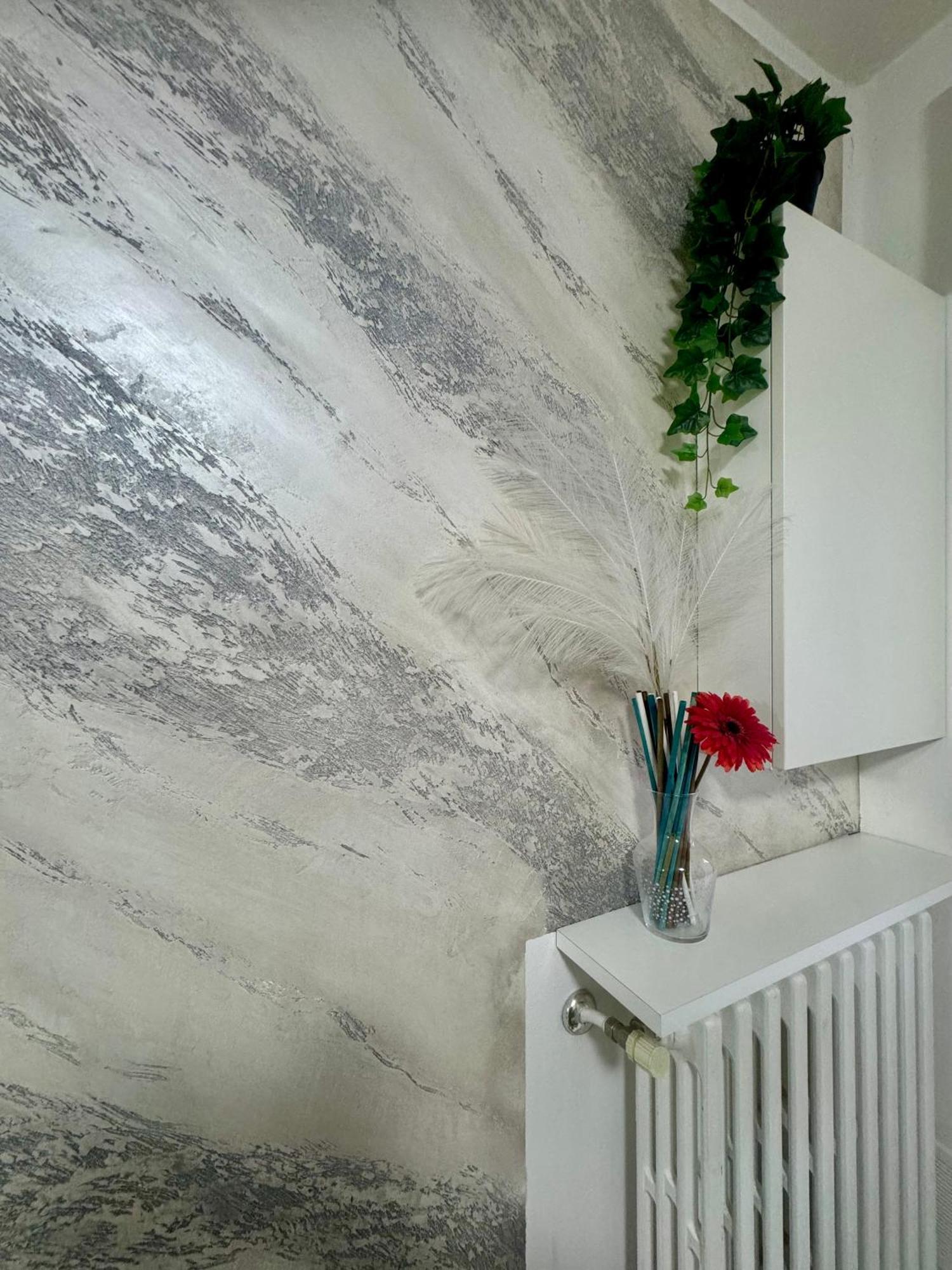 Casa Alessio - Elegante Appartamento Nel Cuore Di Cesano Maderno Exterior foto